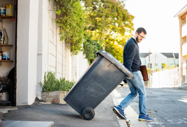 Best Attic Cleanout Services  in Las Maravillas, NM